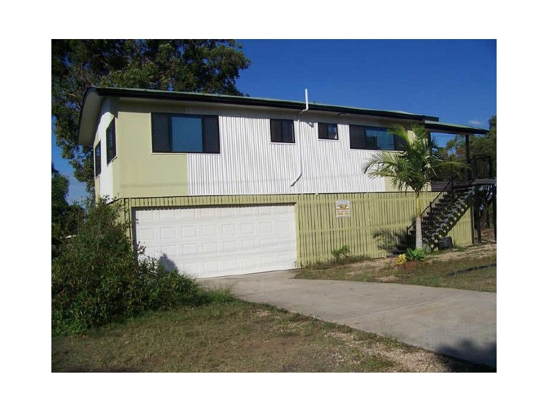 21 Oomool St, Macleay Island QLD 4184