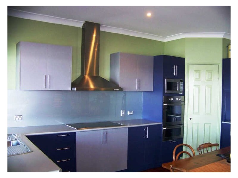 8 Alawa Street, Macleay Island QLD 4184