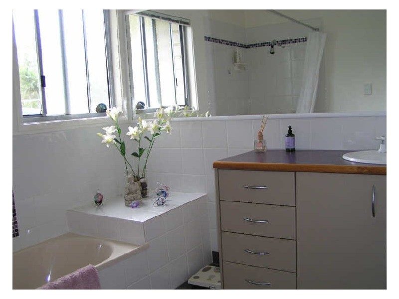 74 Perulpa dve, Lamb Island QLD 4184