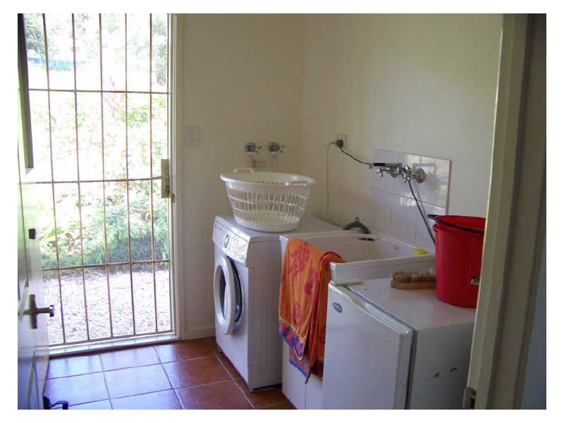 74 Perulpa dve, Lamb Island QLD 4184
