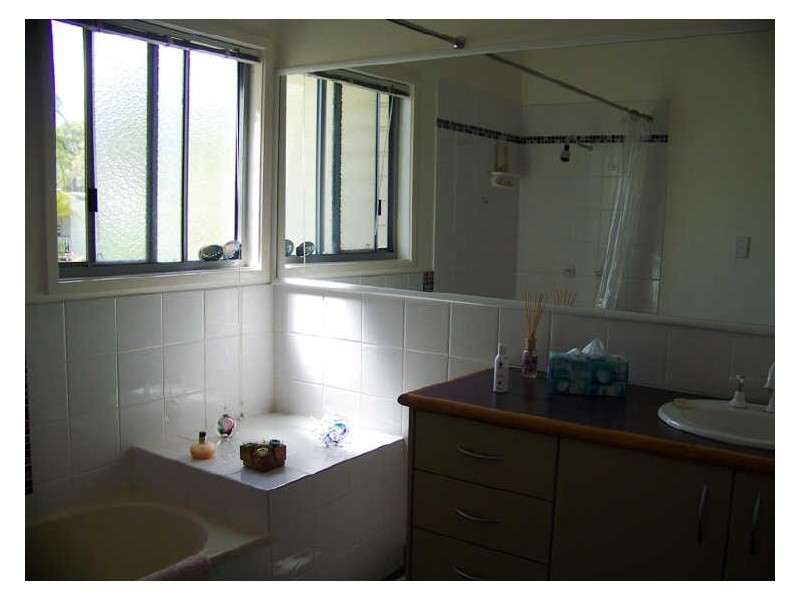 74 Perulpa dve, Lamb Island QLD 4184