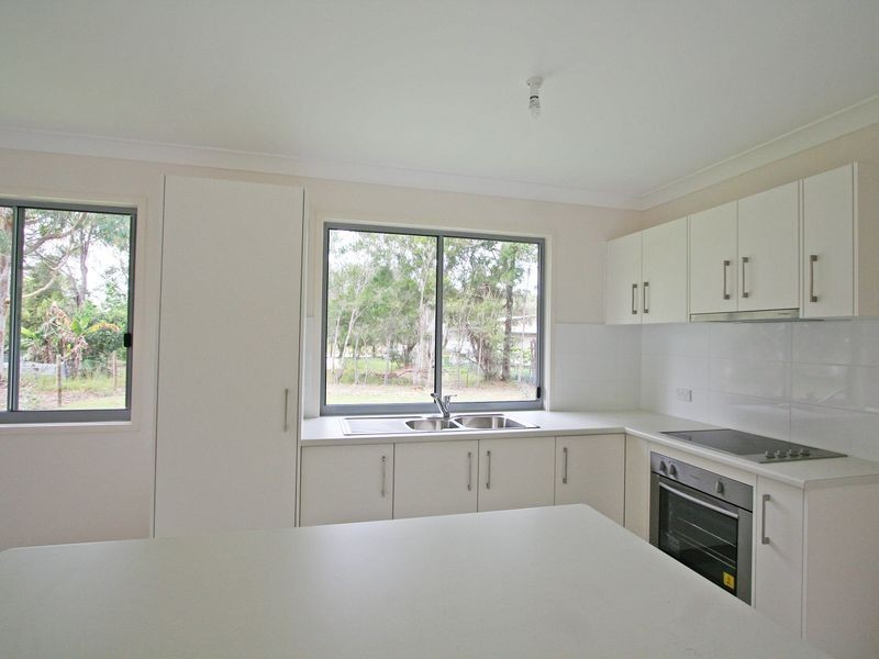 22 Cathy Street, Macleay Island QLD 4184