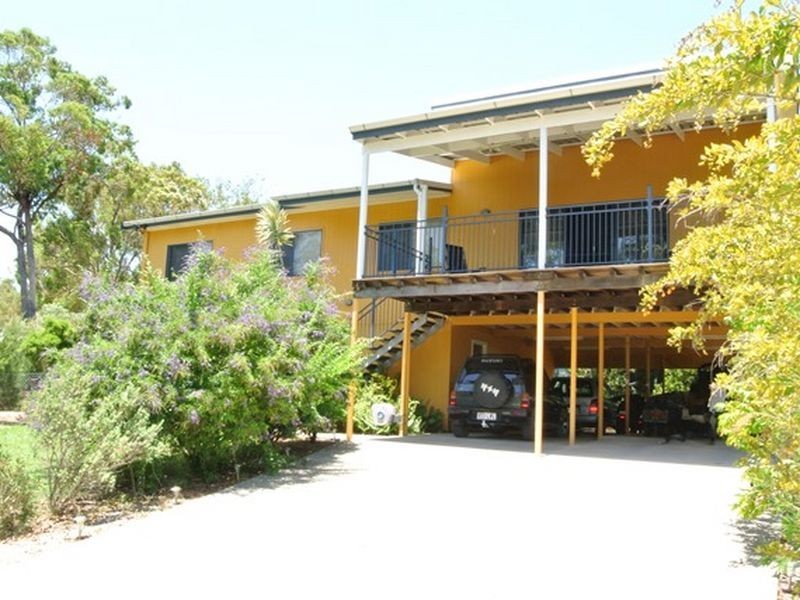 29 Timothy, Macleay Island QLD 4184