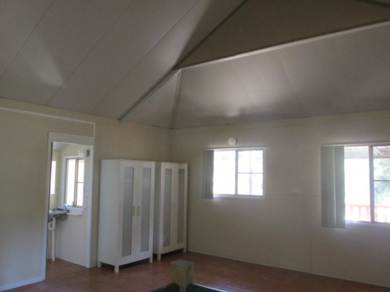 32 Alexander Street, Macleay Island QLD 4184