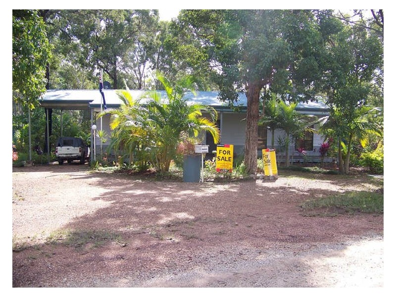 10 Peace St, Lamb Island QLD 4184