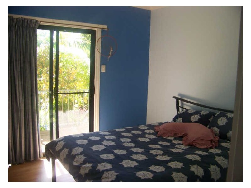 10 Peace St, Lamb Island QLD 4184