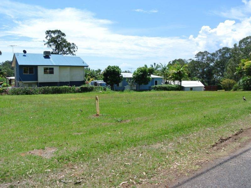 1 Wobur, Lamb Island QLD 4184