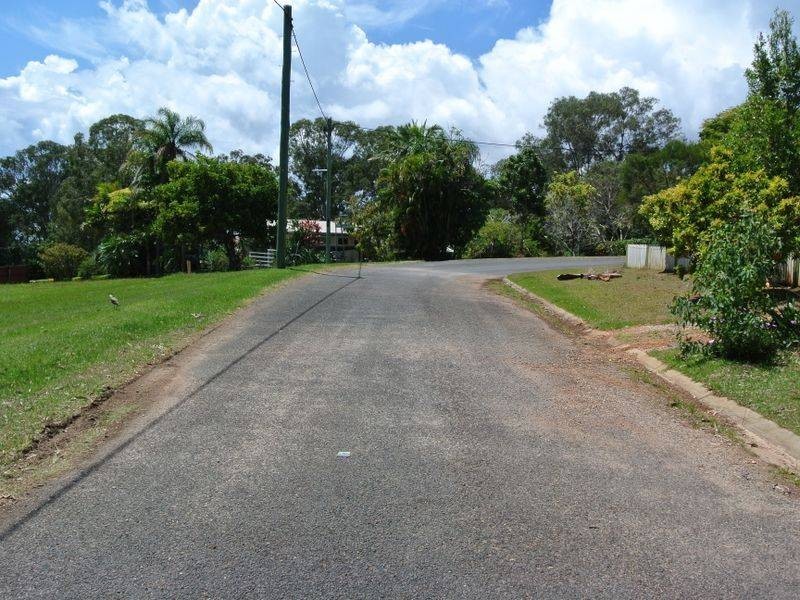 1 Wobur, Lamb Island QLD 4184
