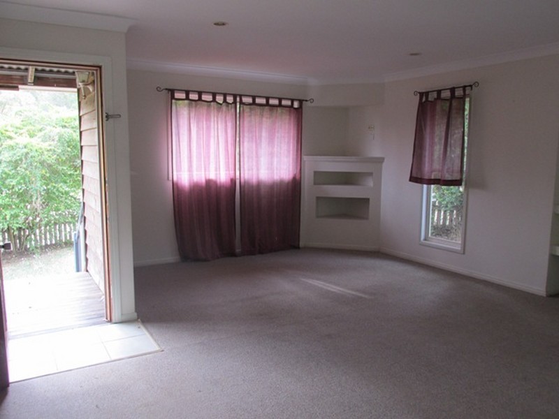 10 Scotts Road, Macleay Island QLD 4184