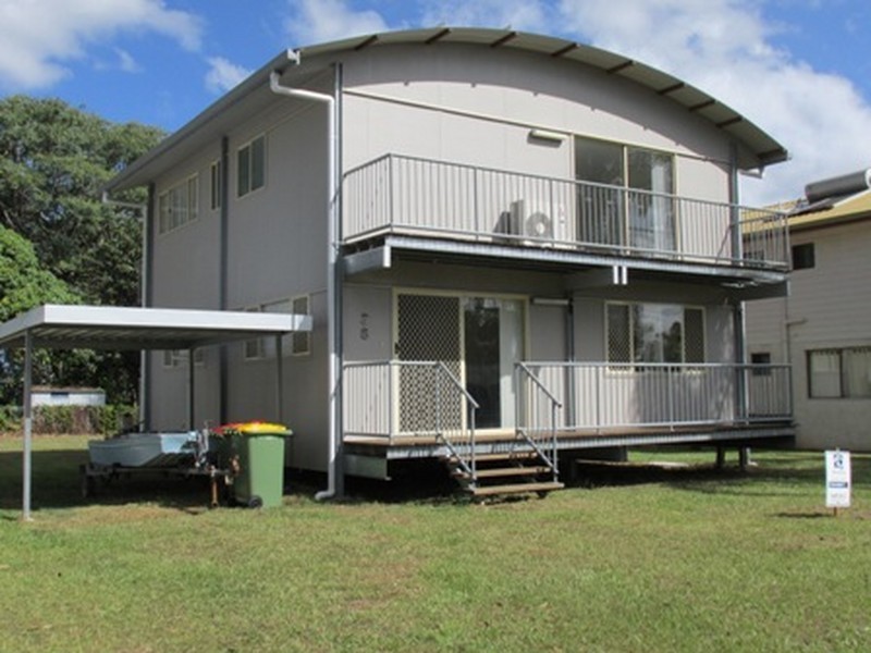 38 Crest Haven, Lamb Island QLD 4184