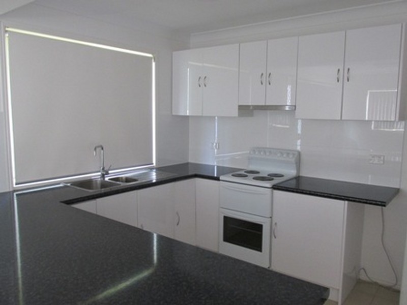 38 Crest Haven, Lamb Island QLD 4184