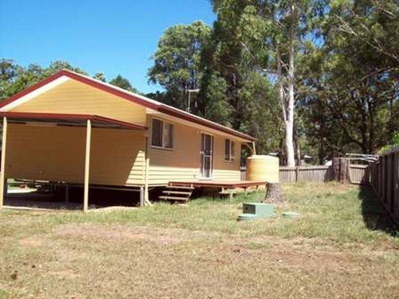 187 High Central Road, Macleay Island QLD 4184
