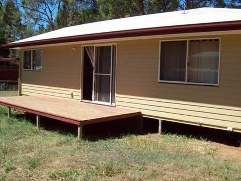 187 High Central Road, Macleay Island QLD 4184