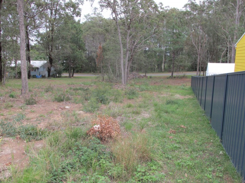 19 Devaney Street, Macleay Island QLD 4184