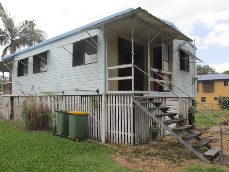 24 Udara Drive, Macleay Island QLD 4184