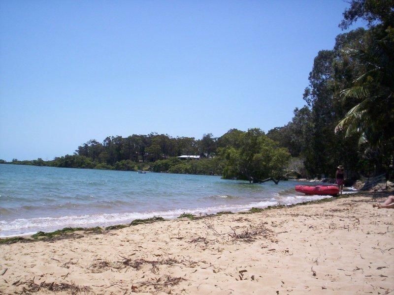 31 Coondooroopa, Macleay Island QLD 4184