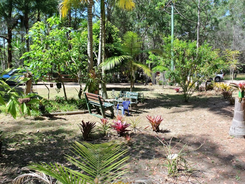 11 Noondoo Street, Macleay Island QLD 4184