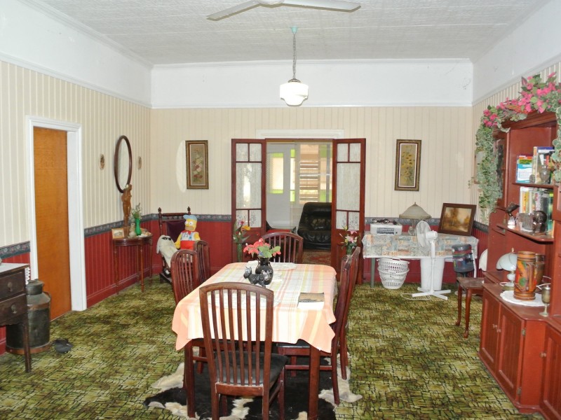 11 Noondoo Street, Macleay Island QLD 4184