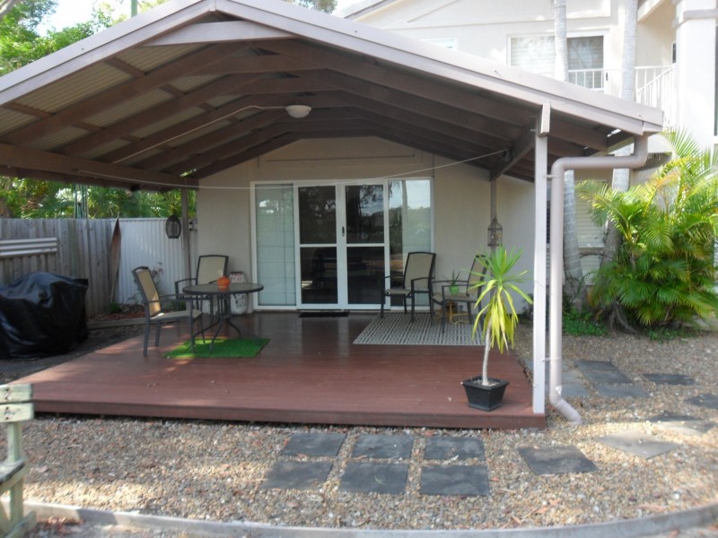 18 The Esplanade, Karragarra Island QLD 4184