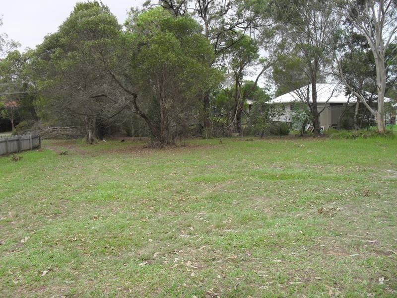 69 Scotts Road, Macleay Island QLD 4184