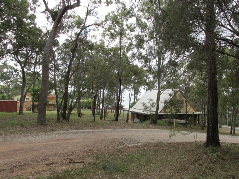 16 Ray Street, Macleay Island QLD 4184