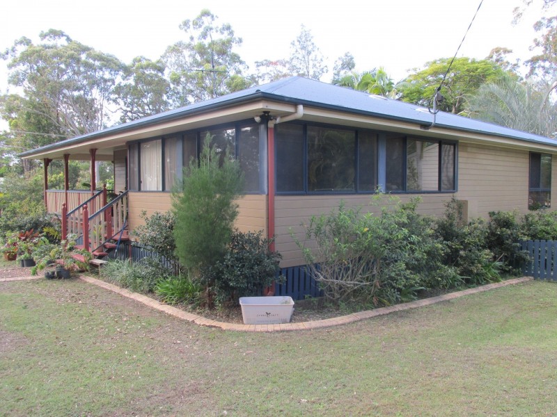 34 President Terrace, Macleay Island QLD 4184