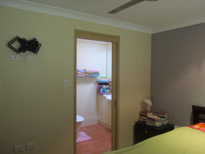 34 President Terrace, Macleay Island QLD 4184