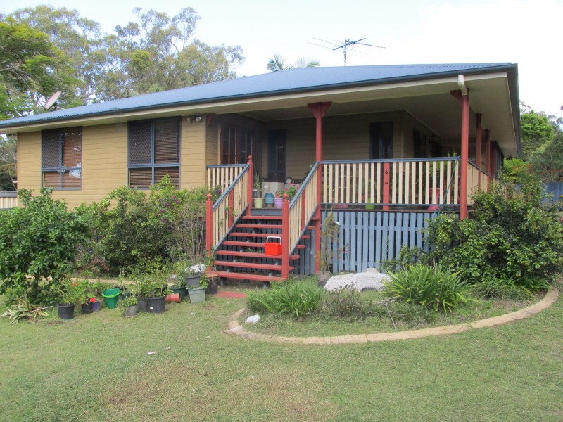 34 President Terrace, Macleay Island QLD 4184