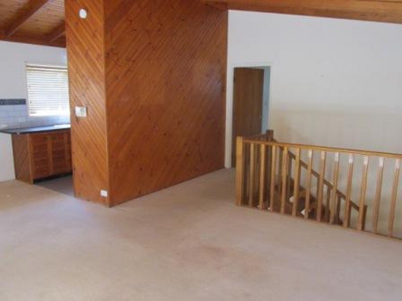 11 Piccaninny Street, Macleay Island QLD 4184