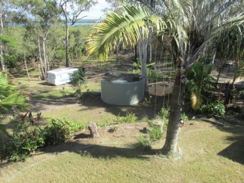11 Piccaninny Street, Macleay Island QLD 4184