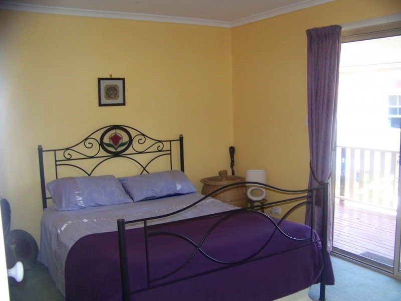 35 Kardinia Street, Macleay Island QLD 4184