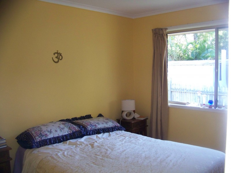 35 Kardinia Street, Macleay Island QLD 4184