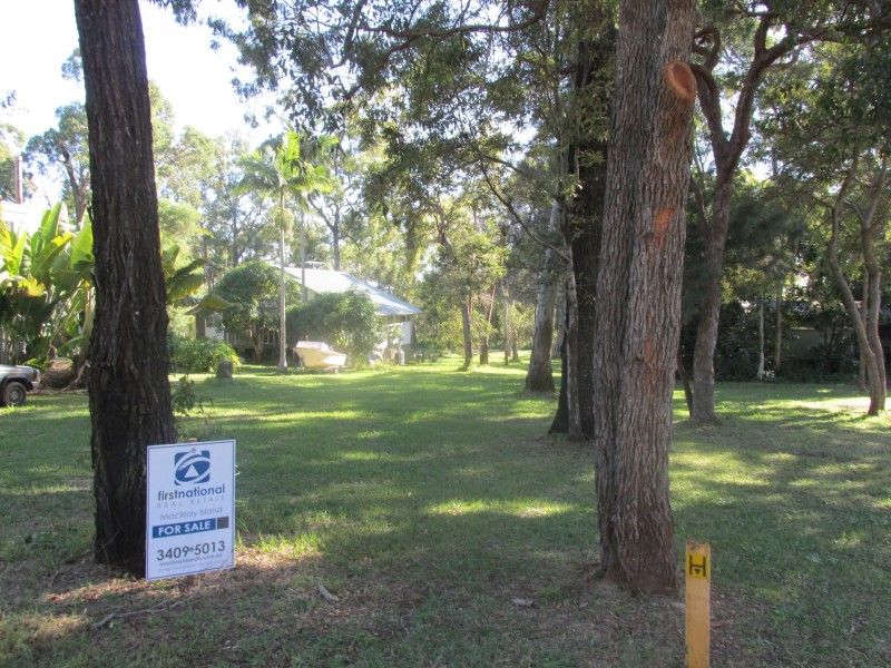 5 Double Bay Street, Macleay Island QLD 4184