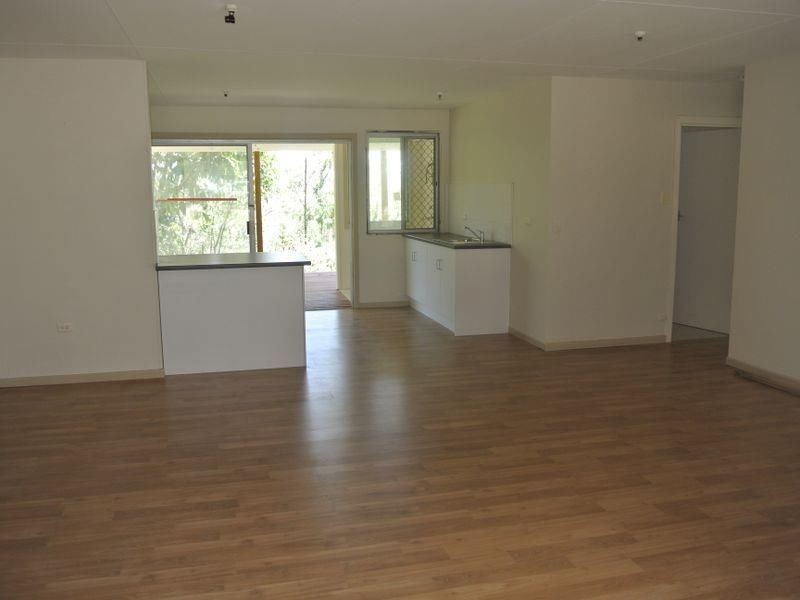 8 Deenya, Russell Island QLD 4184