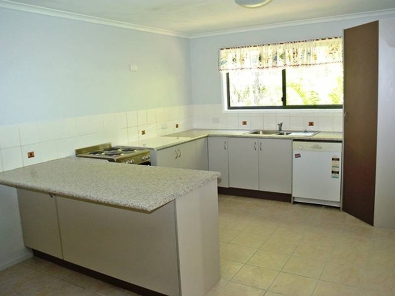 28 Arthur Street, Macleay Island QLD 4184