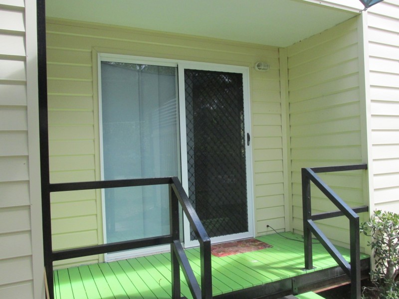 25 Columbia Street, Macleay Island QLD 4184