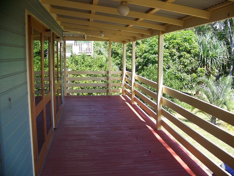 19 Dalpura, Macleay Island QLD 4184