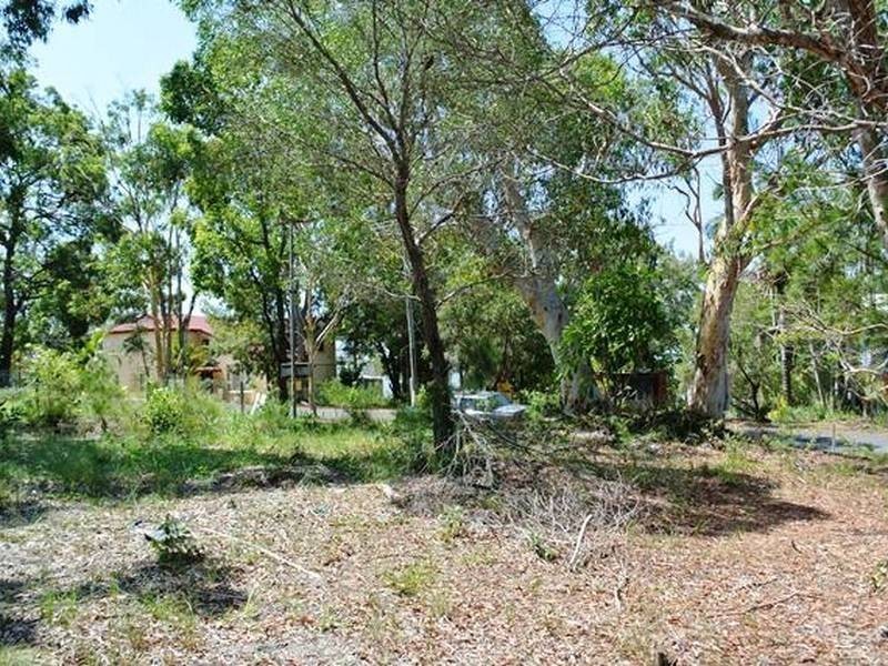 27 Timothy Street, Macleay Island QLD 4184