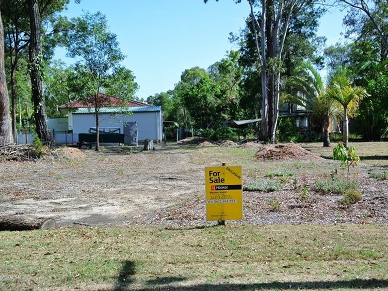 21 Pecan Street, Macleay Island QLD 4184