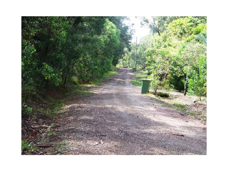 12 Flora st, Lamb Island QLD 4184