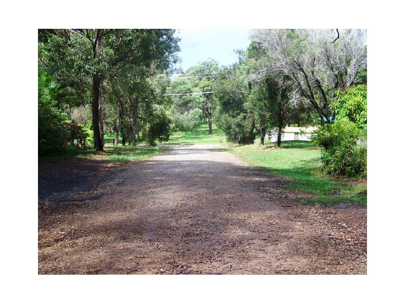 12 Flora st, Lamb Island QLD 4184