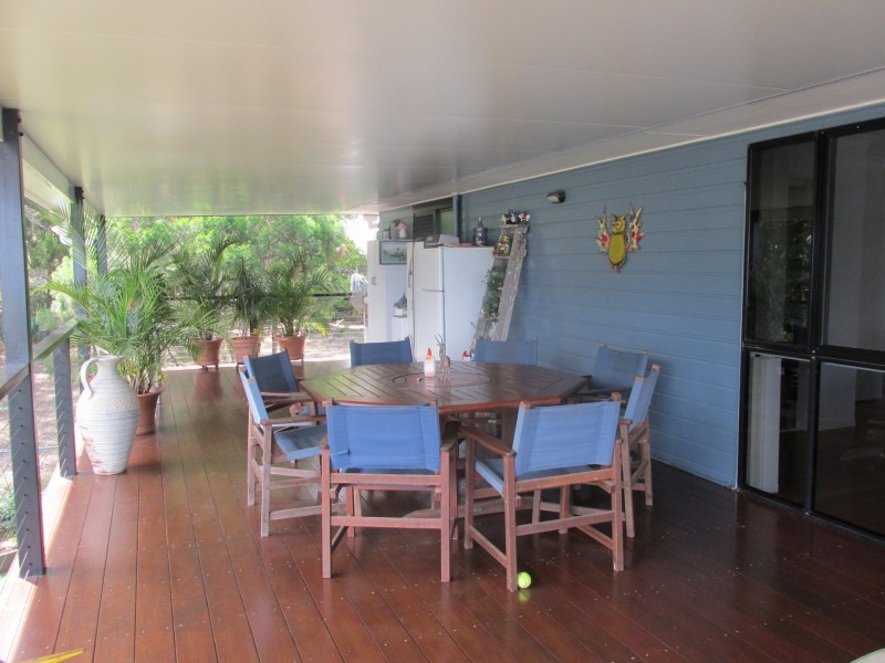 33 Kalara Street, Macleay Island QLD 4184
