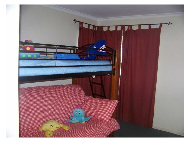 40 Resthaven Drive, Lamb Island QLD 4184