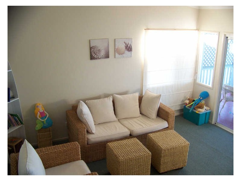 40 Resthaven Drive, Lamb Island QLD 4184