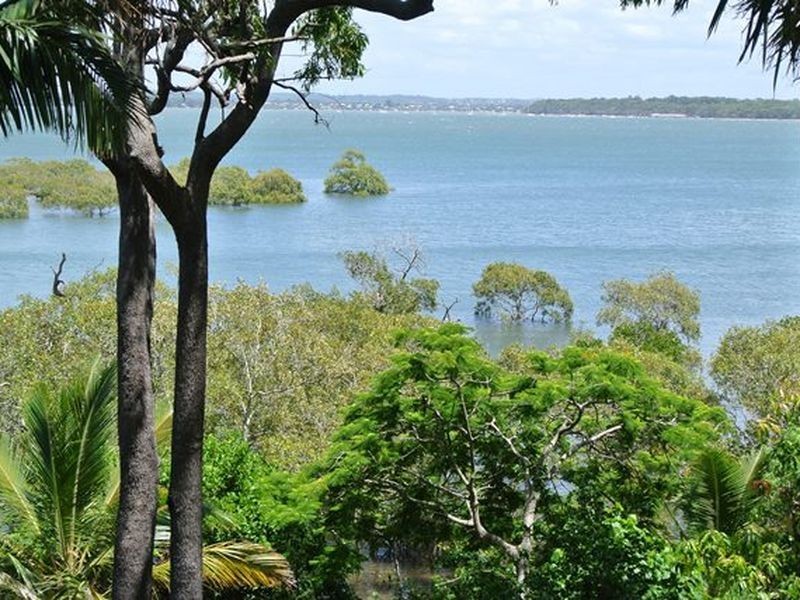 87 Coondooroopa Drive, Macleay Island QLD 4184