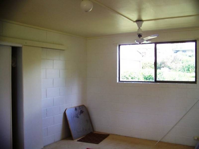 2-4 Shelly Crescent, Lamb Island QLD 4184