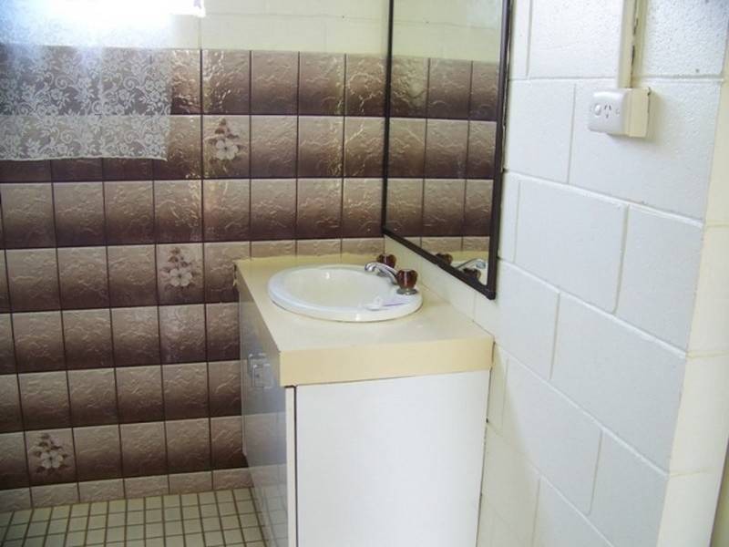 2-4 Shelly Crescent, Lamb Island QLD 4184