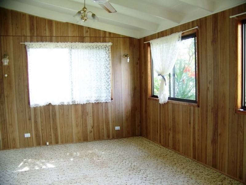 2-4 Shelly Crescent, Lamb Island QLD 4184