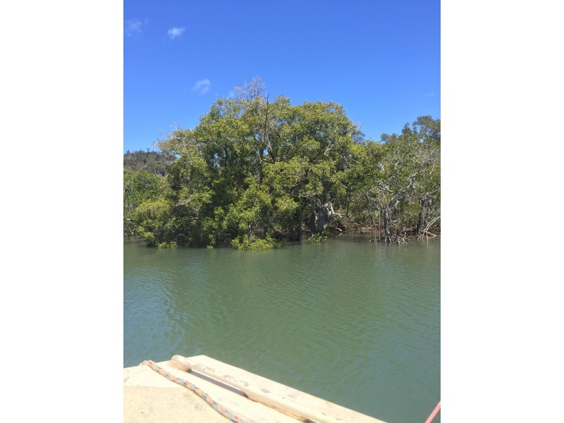 182 Canaipa Pt Dr, Russell Island QLD 4184