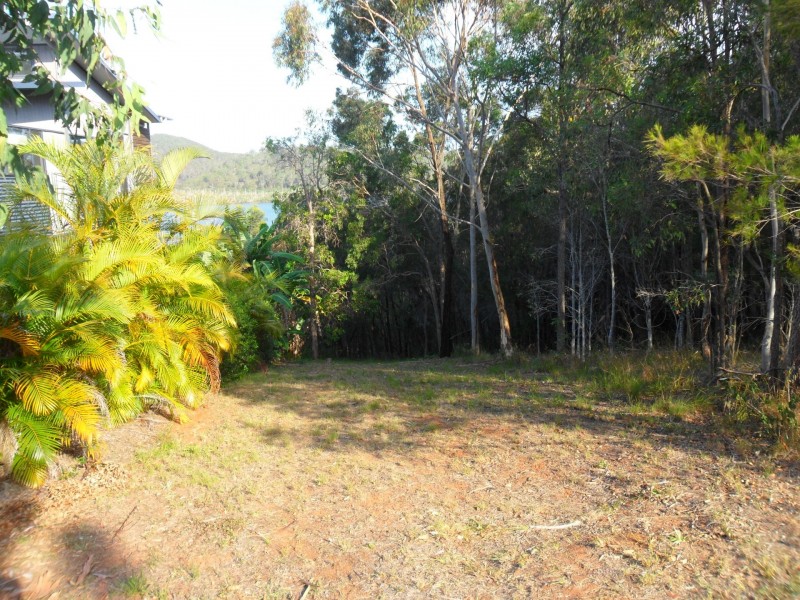 127 Wahine Drive, Russell Island QLD 4184